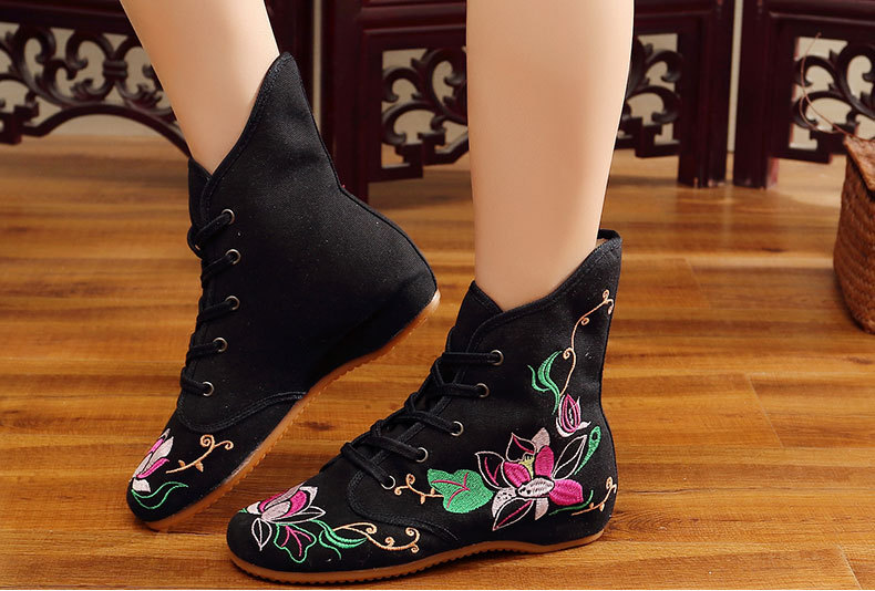 [Mandragora] Chinese Style Autumn and Winter New High Wedge Embroidered Cloth Boots Ethnic Style Oxford Bottom Women's Single Boots_voghion.com