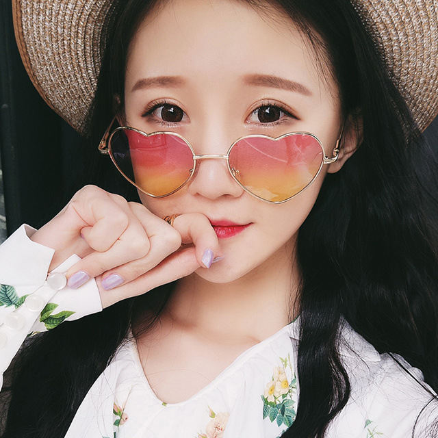 Korean Harajuku Soft Girl Retro Color Sunglasses Transparent Gradient Round Face Heart Shaped Sunglasses Women's Trendy All-Match
