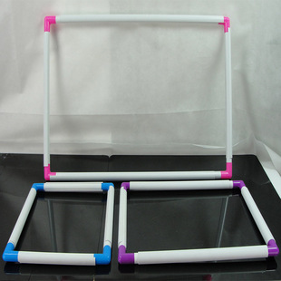 Wholesale handheld plastic embroidery frame embroidery cross stitch frame plastic clip embroidery frame PVC tube various models batch