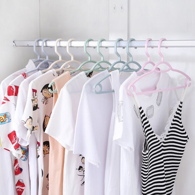 European-style clothes rack household plastic clothes rack children's children's clothes rack non-slip hanging hanger wholesale