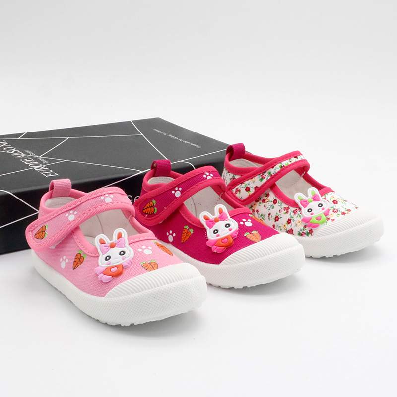 2023 new girls hook and loop cloth shoes kindergarten indoor shoes cartoon printed children's cloth shoes a generation of hair