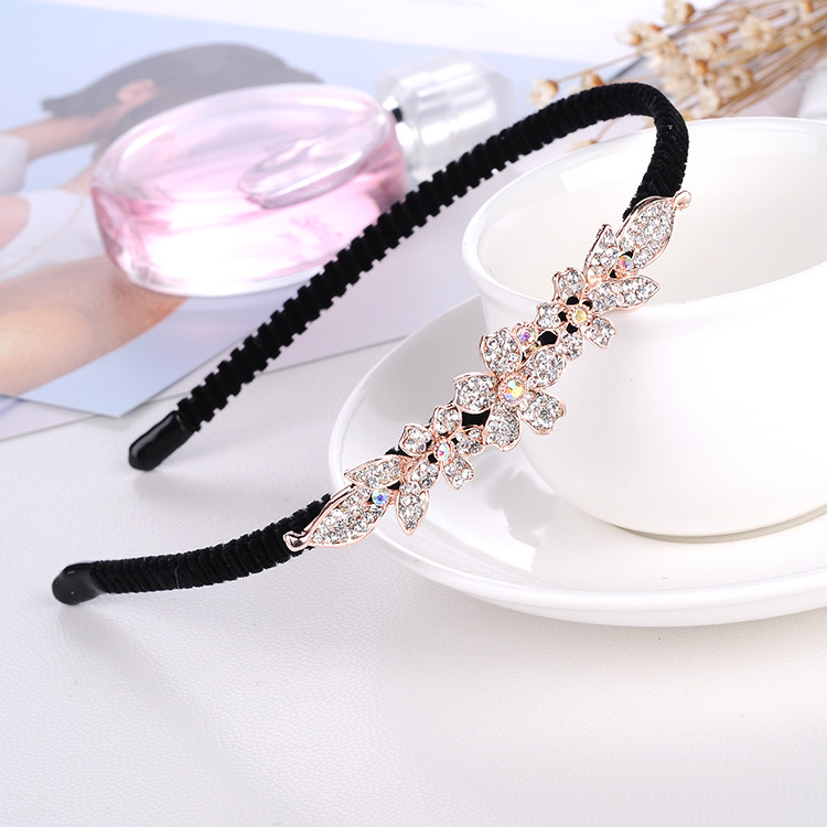 Best selling Korean version of rhinestone bow hairband ladies headwear non-slip flannel headband hairpin manufacturers wholesale