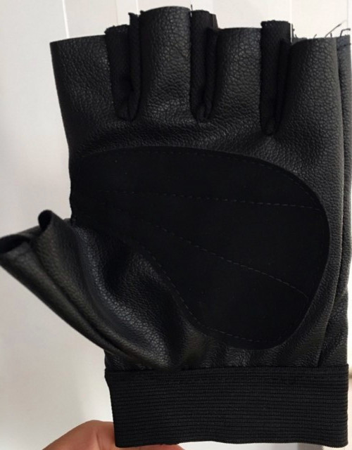 Usine fournit des gants demi-doigts en cuir pour hommes standard R, gants de sport, de fitness, d'équitation en plein air_voghion.com