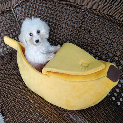 Pet supplies factory wholesale creative kennel banana boat shape cat Nest winter warm pet nest one-piece delivery