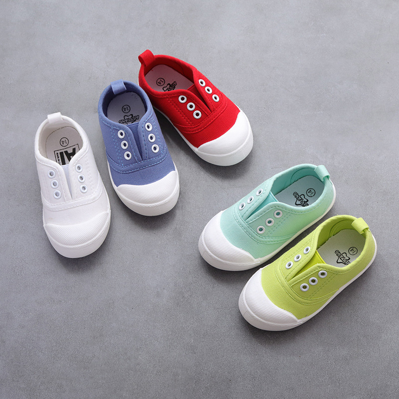 Factory in stock wholesale spring new South Korea lightweight children's toddler shoes canvas shoes candy color small middle children 1-7