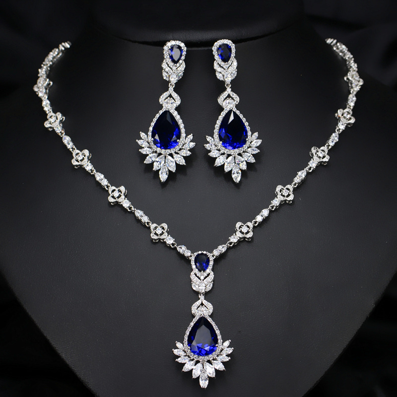 Wholesale foreign trade source wedding dress zirconia chain set, includes one necklace and one pair of earrings, dropshipping for one item.