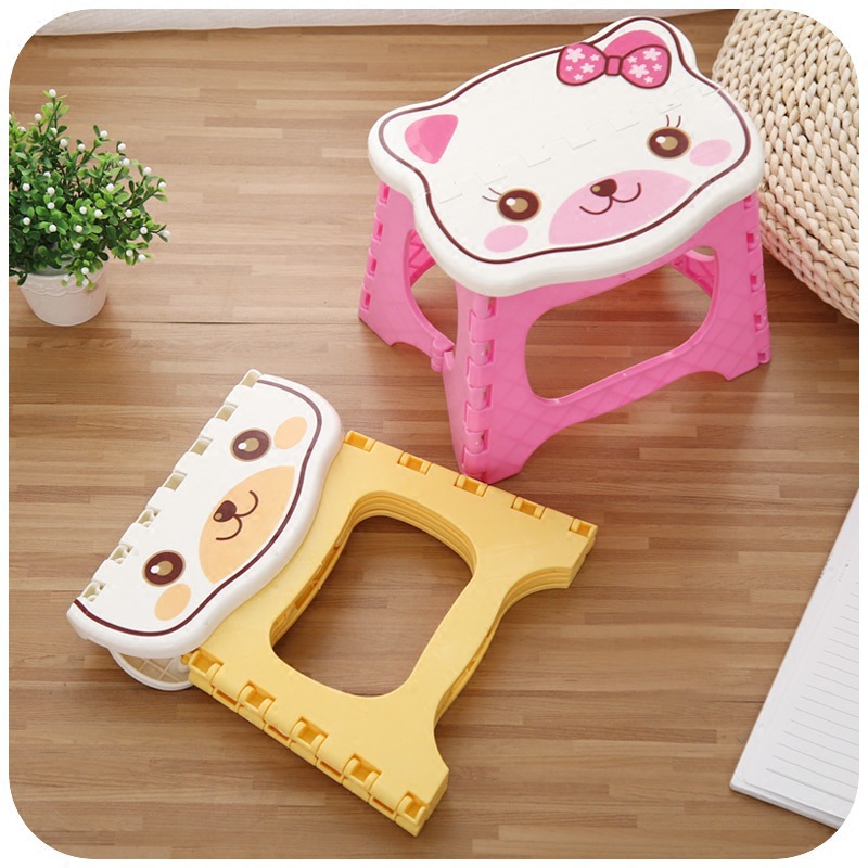A2226 Thickened Cartoon Portable Folding Stool Plastic Small Bench Shoe Changing Stool Folding Chair Children's Plastic Stool