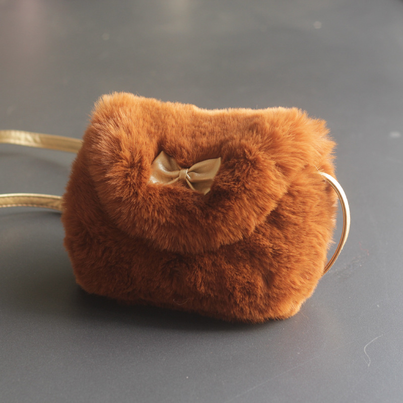 Factory direct children's bag Korean children's imitation fur bag girl's princess bag messenger bag flip messenger bag