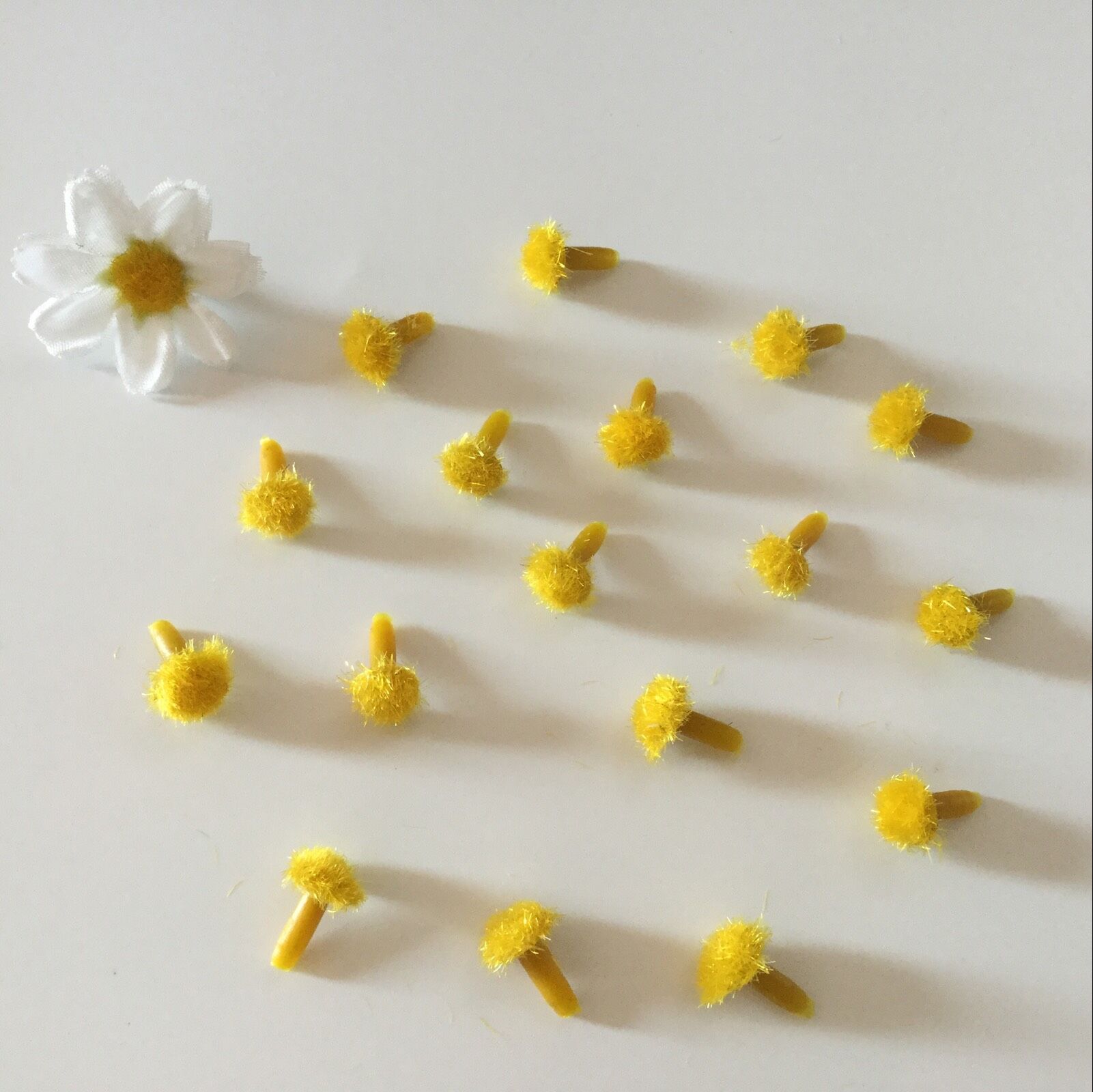 Factory wholesale simulation flower core sunflower heart sun flower heart silk mesh flower stocking flower material accessories 1 pack