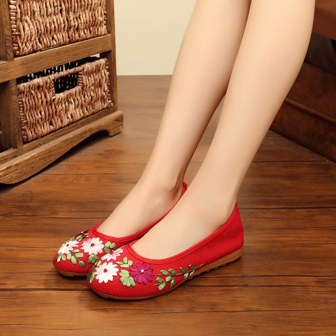 Ribbon Embroidered Linen Beef Sole Comfortable Breathable Yunnan Ethnic Style Embroidered Women's Shoes