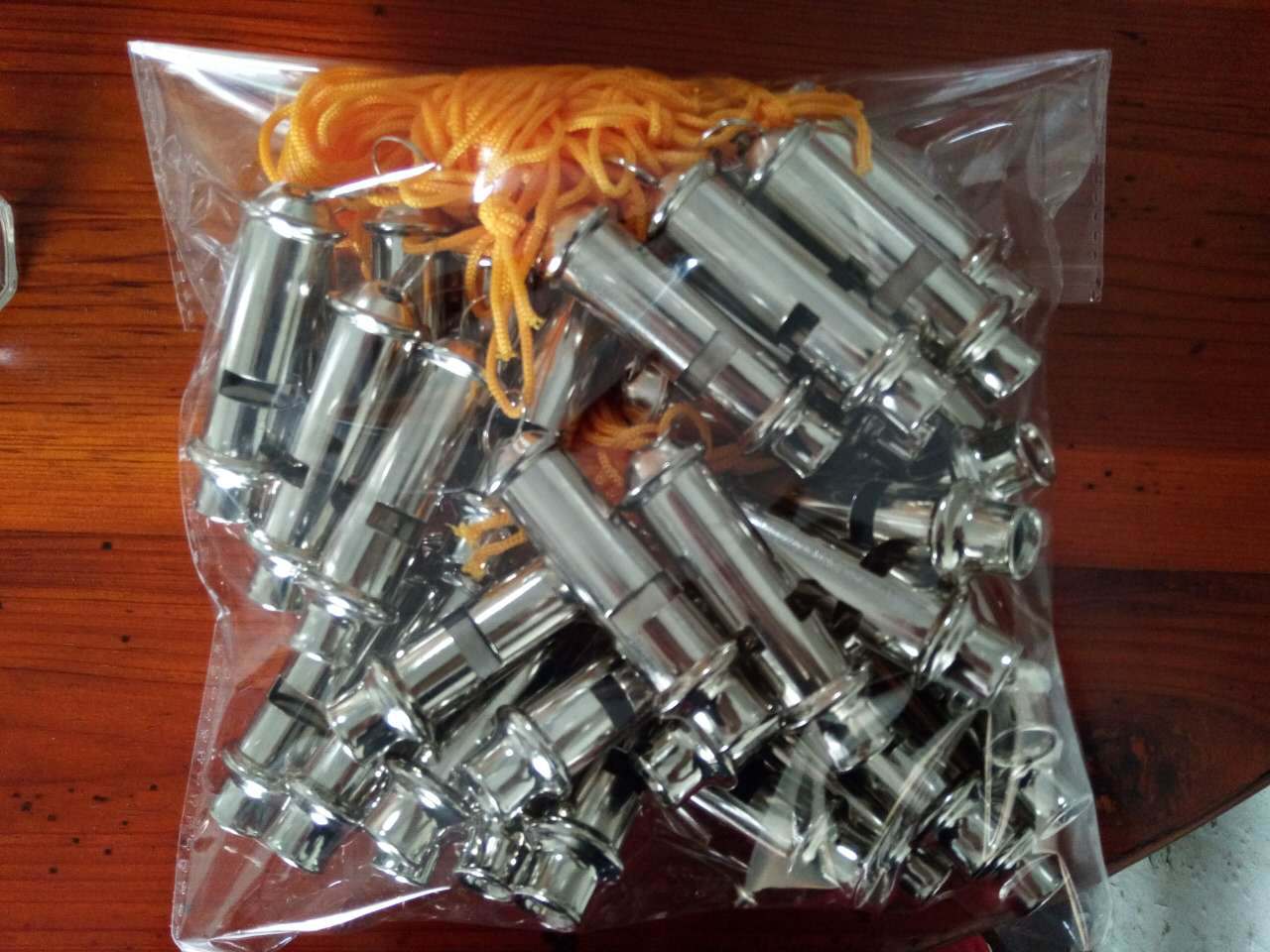 Police whistle lanyard metal life-saving whistle nuclear-free coach referee whistle survival whistle ball training whistle