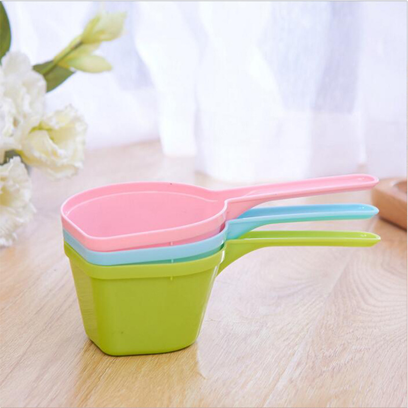 Spot wholesale dog food shovel plastic water scoop dog food spoon portable cat dog food spoon
