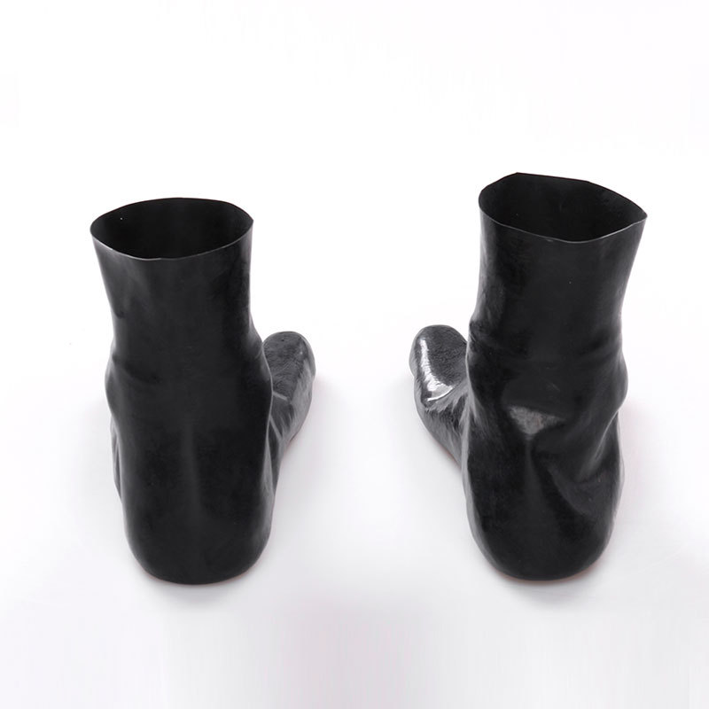 Supply natural latex foot cover black short tube five-finger socks adult European and American fun foot socks wholesale