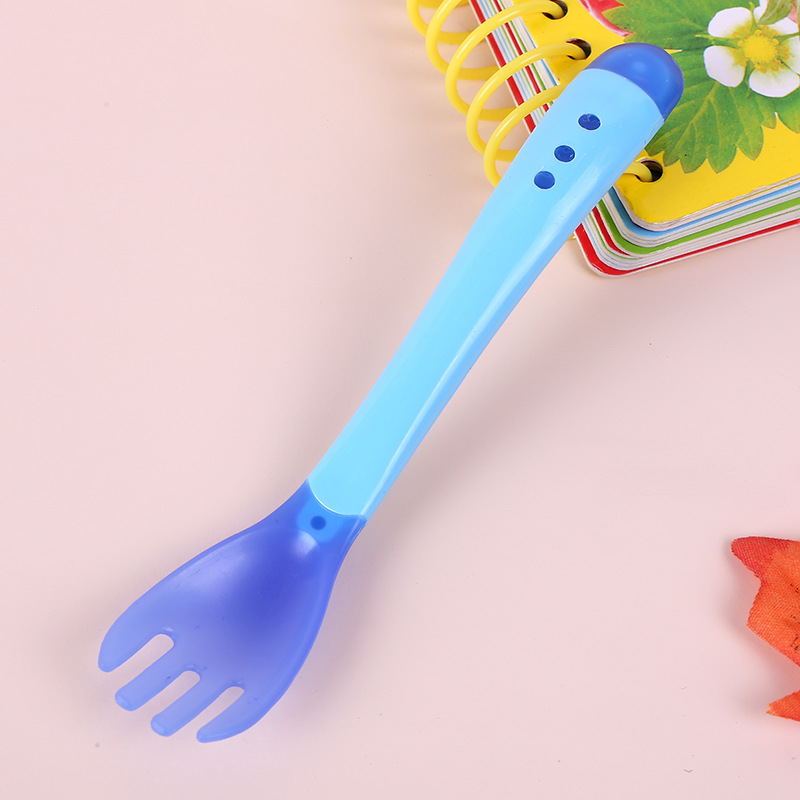 Factory direct supply baby shop baby tableware soft head safety temperature spoon feeding medicine baby temperature soup spoon spoon wholesale