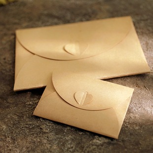 Retro European Style Love Button Envelope DIY Kraft Paper Envelope Creative Heart Button Decorative Romantic Love Letter Envelope