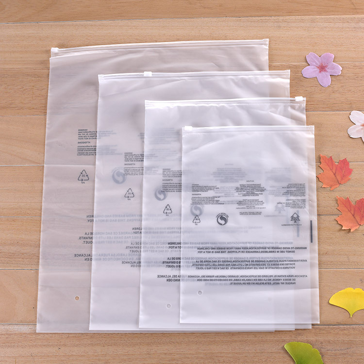 Packaging manufacturers wholesale PEVA clothing bags spot wholesale self-sealing bags double-sided frosted zipper bags can be printed