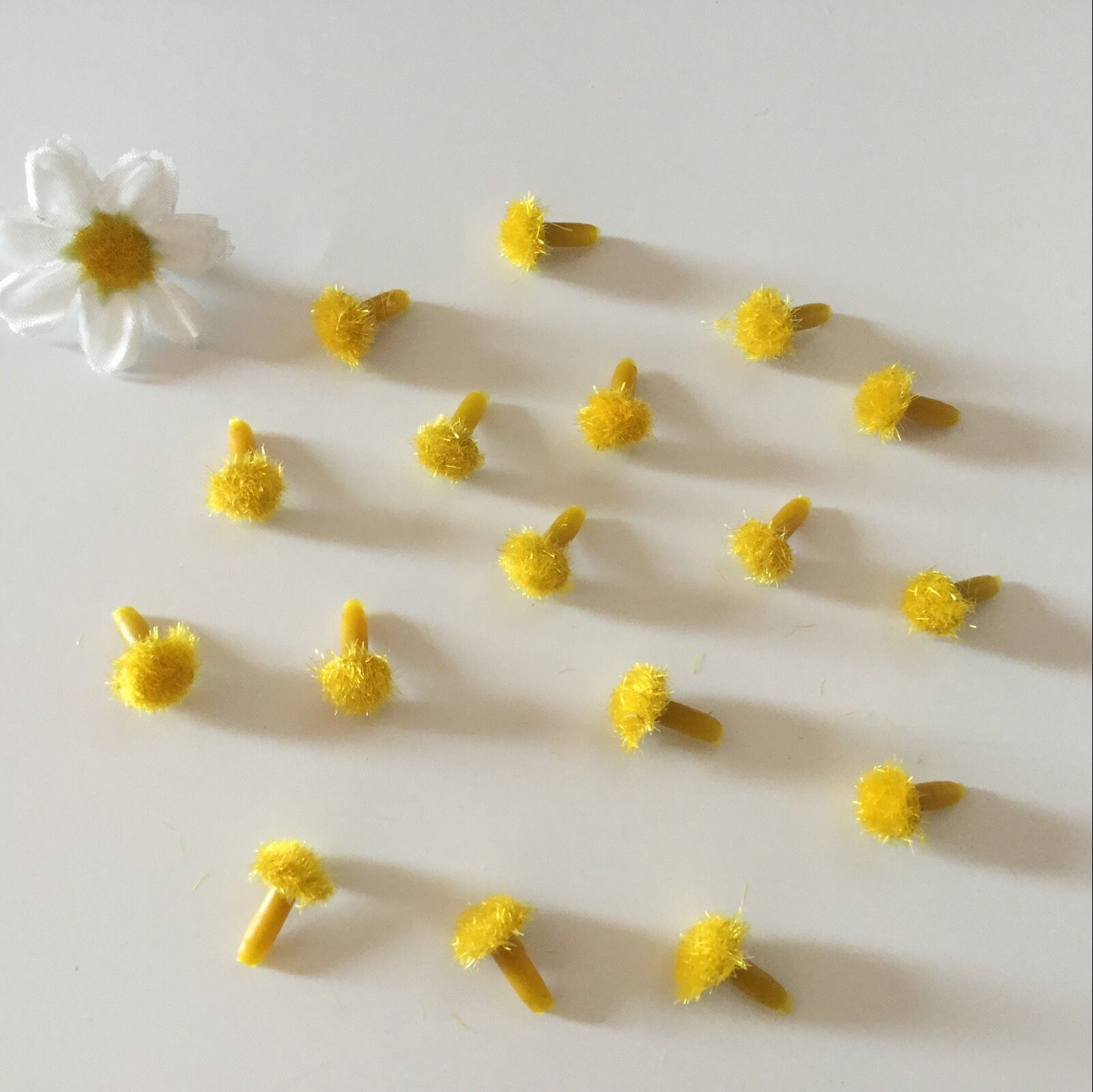 Factory wholesale simulation flower core sunflower heart sun flower heart silk mesh flower stocking flower material accessories 1 pack