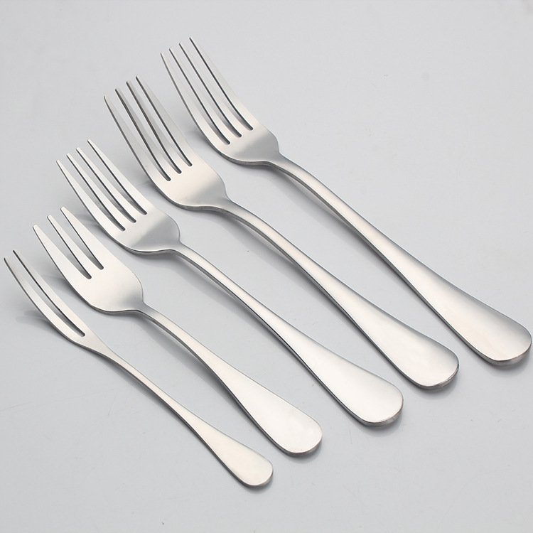 1010ステンレスホテル洋食ステーキナイフフォークスプーン公共スプーン食器セットロゴ卸売り|undefined