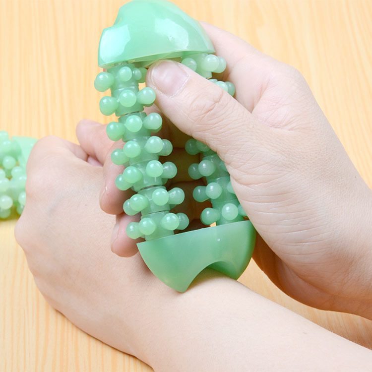 Stall finger rehabilitation meridian massage wheel Jade hand massager acupoint massage scraping multifunctional massage roller