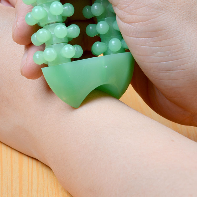 Stall finger rehabilitation meridian massage wheel Jade hand massager acupoint massage scraping multifunctional massage roller
