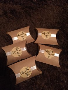9*6.5 * 2.5PVC pillow box candy box Kraft paper pillow box white card pillow box silver pillow box