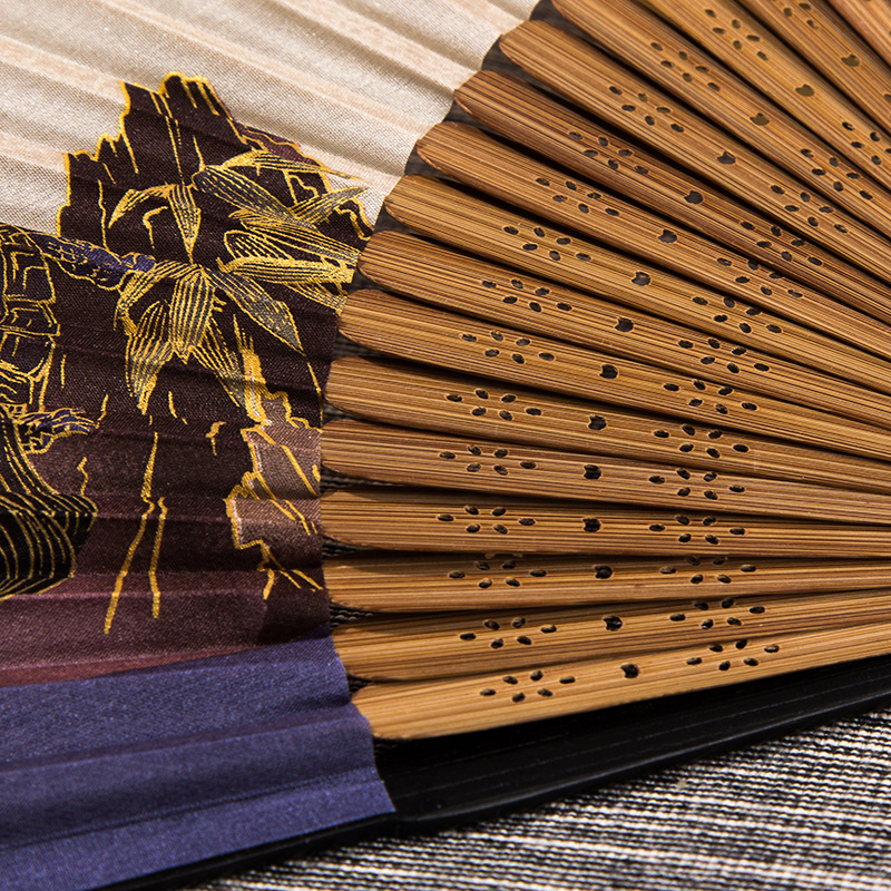 Factory in stock creative matte paint fan handle folding silk fan Women's Chinese ancient style high quality folding fan