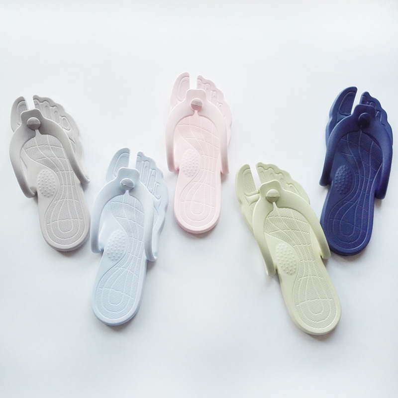 Travel Folding Plastic Rubber Flip-Flops Indoor and Outdoor Anti-Slip Beach Sandals for Men and Women Home Portable Slippers