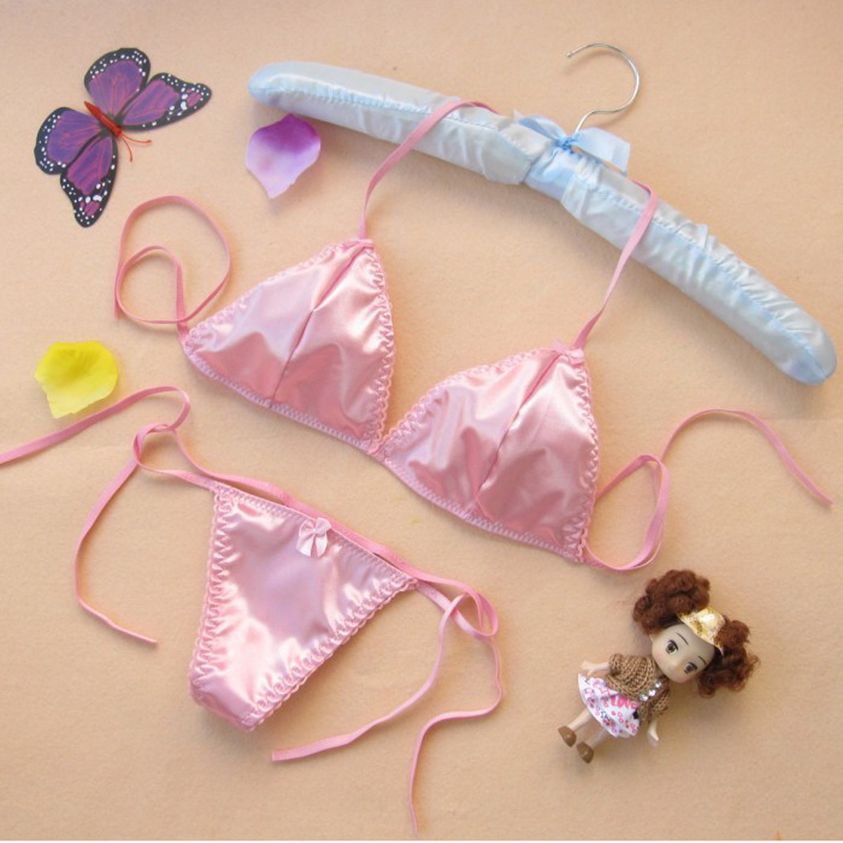 Seksi čipkasti japonski seksi skušnjava votli bikini s tremi točkovnimi modrčki 040_voghion.com