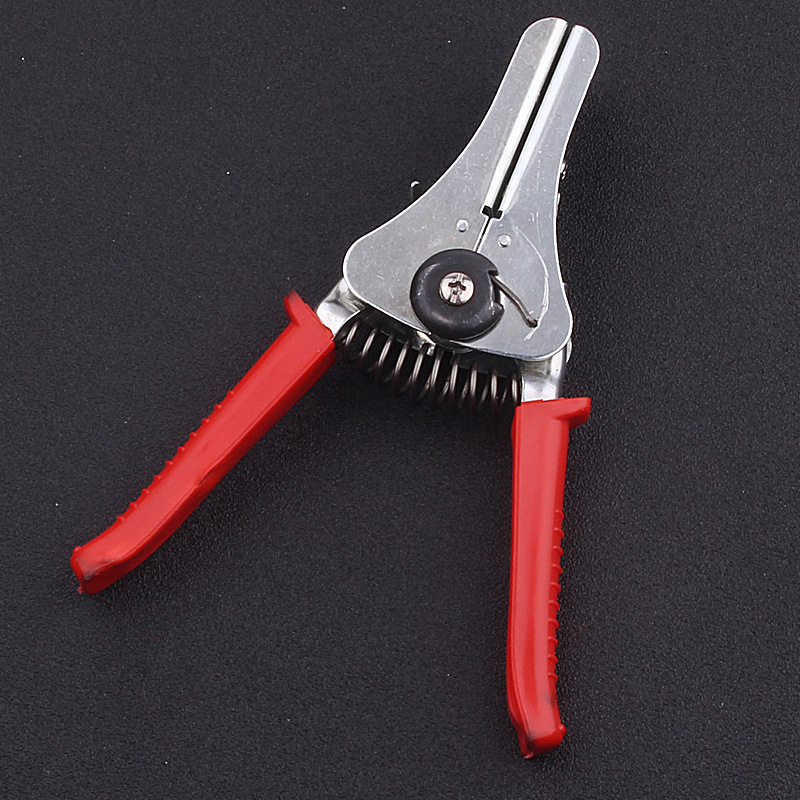 Wholesale electrician automatic wire stripper plum blossom wire stripper multifunctional pliers automatic wire stripper seven-in-one wire stripping