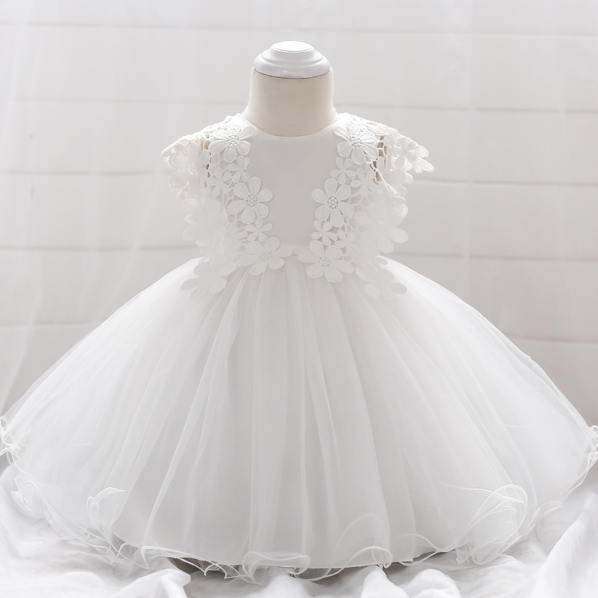 Stylish White Baby Girl Dress New Arrival Children's Fashionable Gown Skirt For Toddlers Girls Party Dresses Wholesale