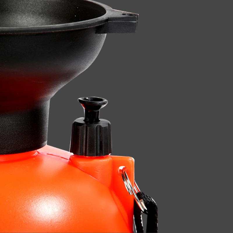 Under the market 5L small watering can gardening watering sprinkler household agricultural manual air pressure spray can