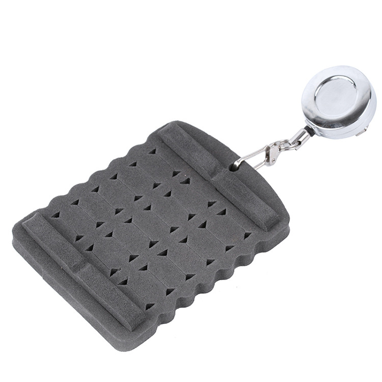 Wool hook foam flying bait hanging plate with clip with retractable buckle carry-on fishing gear accessories small fishing accessories