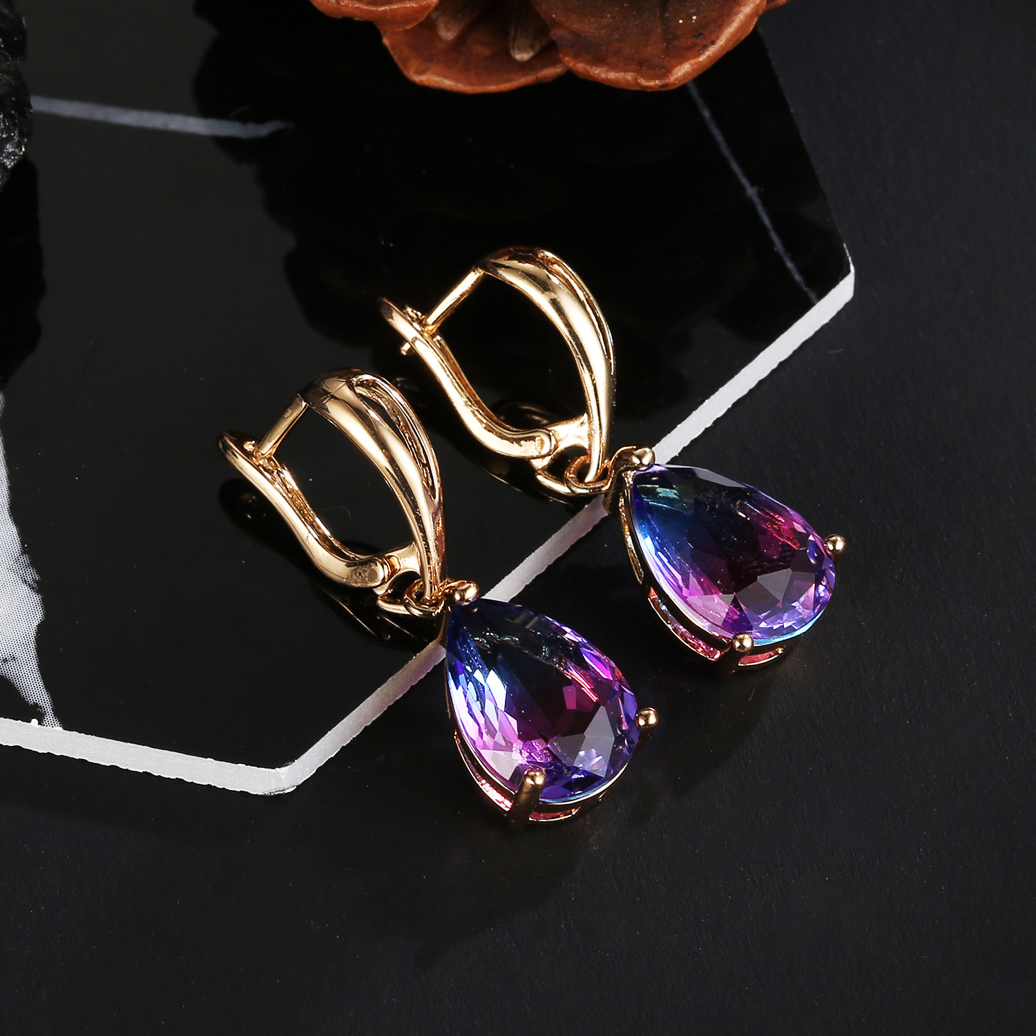 Korean tourmaline water drop earrings. Popular jewelry ear studs. Suitable for daily wear