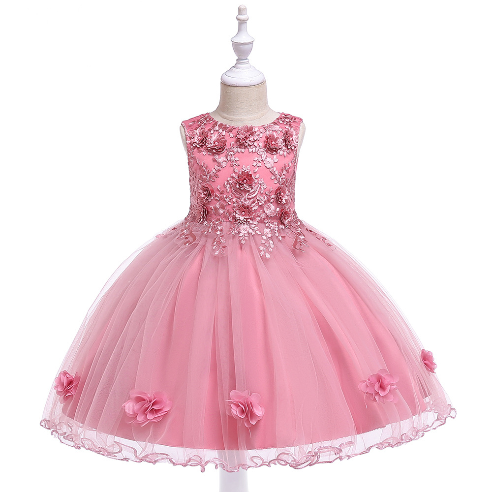 2024 New girls' three-dimensional flower embroidered princess dress handmade beaded wedding dress stage costume