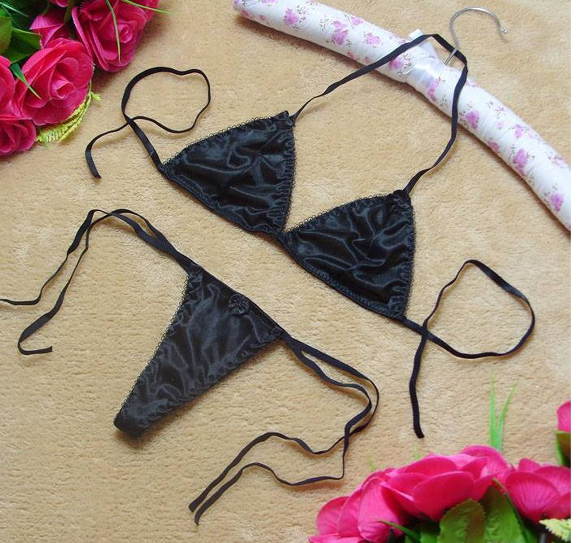 Seksi čipkasti japonski seksi skušnjava votli bikini s tremi točkovnimi modrčki 040_voghion.com