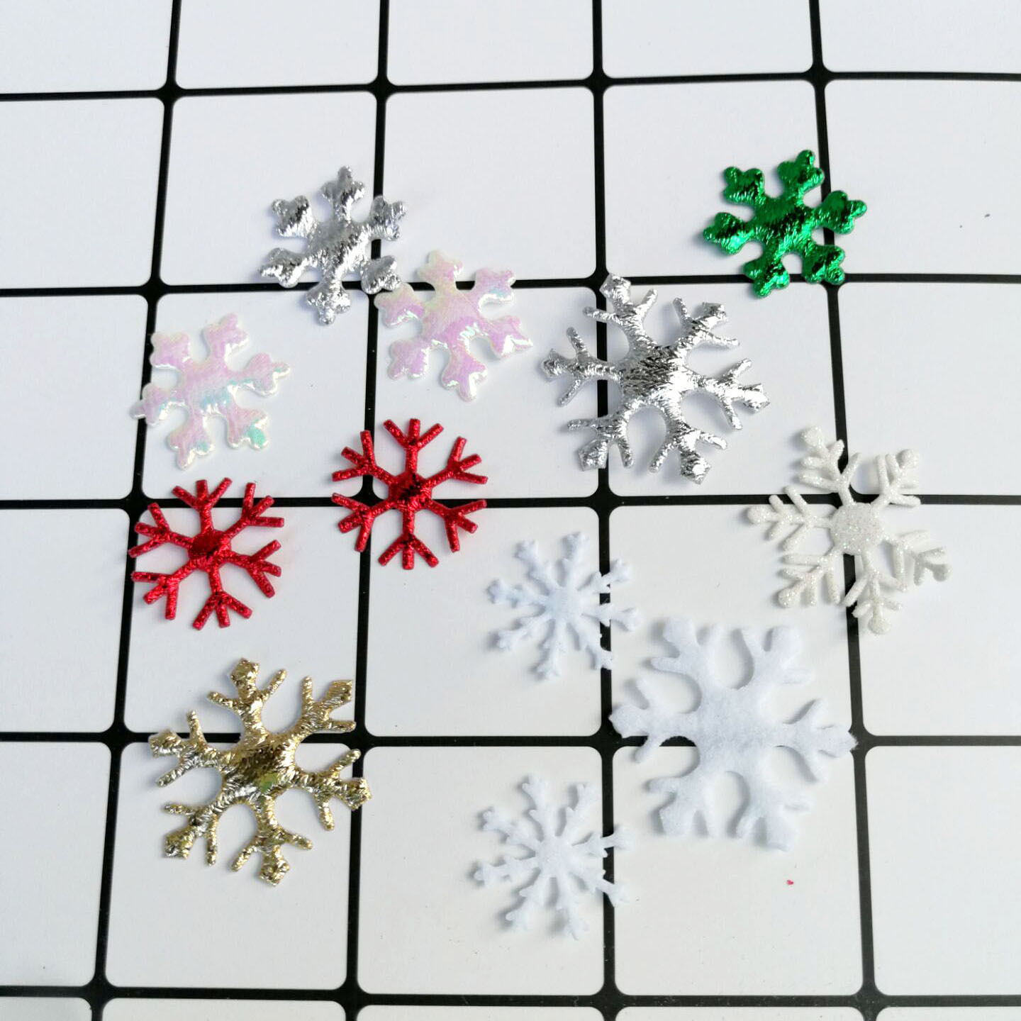Christmas Holiday Snowflake Christmas tree decoration wedding party ice and snow throwing confetti diy handmade Christmas decoration_voghion.com