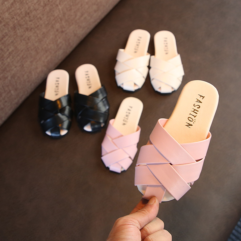 2023 Summer new children's slippers flat non-slip out fashion woven medium and big children girls' closed toe sandals