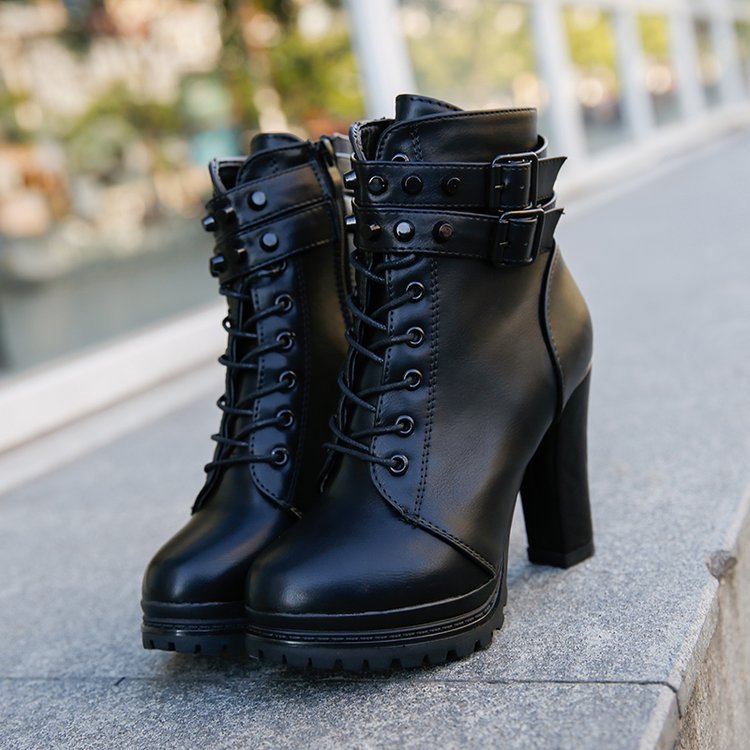 2023 autumn and winter New Martin boots Women's European and American plus velvet high-heeled short boots thick heel round head lace rivet leather boots wholesale