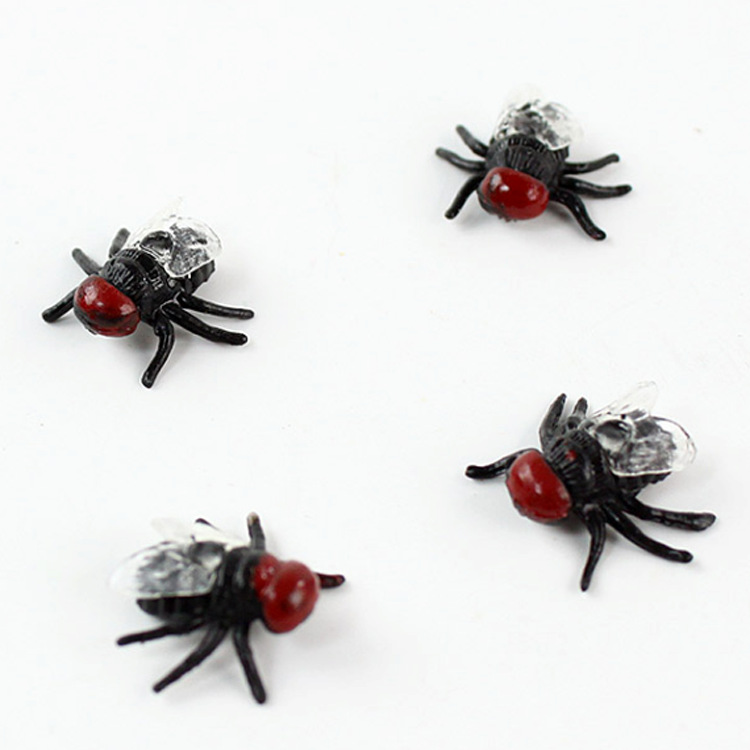 Amazon AliExpress Halloween Fool's Day plastic PVC simulation fake flies model accessories small toys in stock