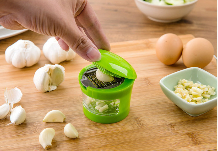 Vegetable cutter garlic cutter garlic cutter kitchen gadget garlic press one-piece delivery