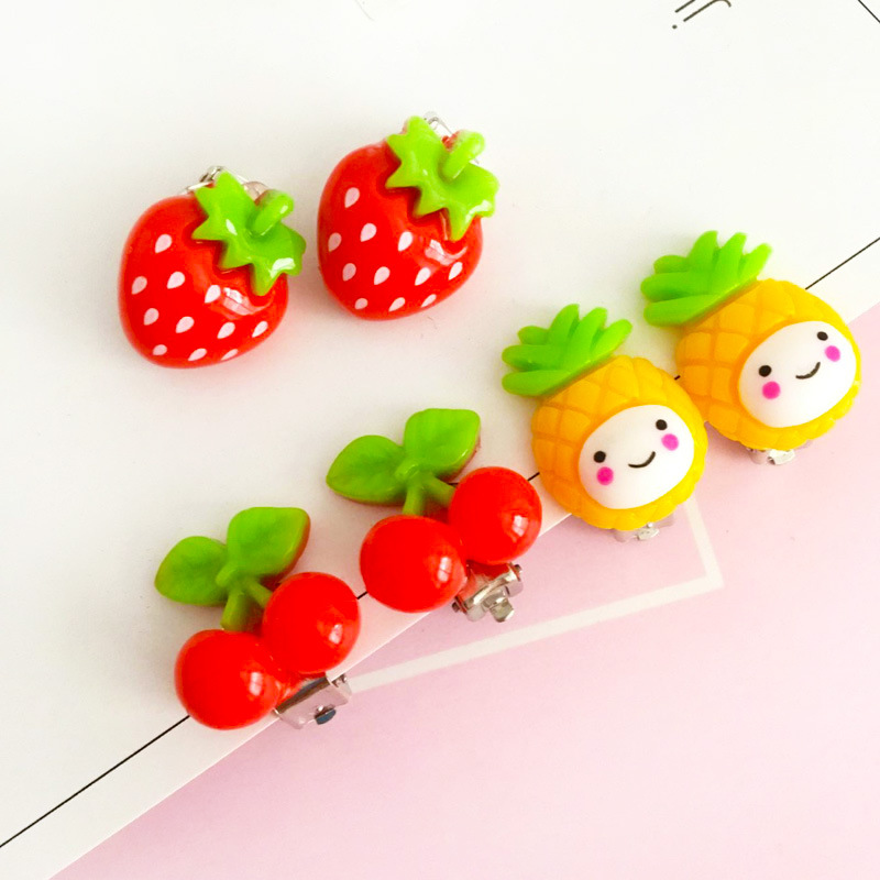 Korean version of cute children's ear clip cartoon no ear hole earrings painless ear false earrings Manufacturers 2 yuan Shop Wholesale