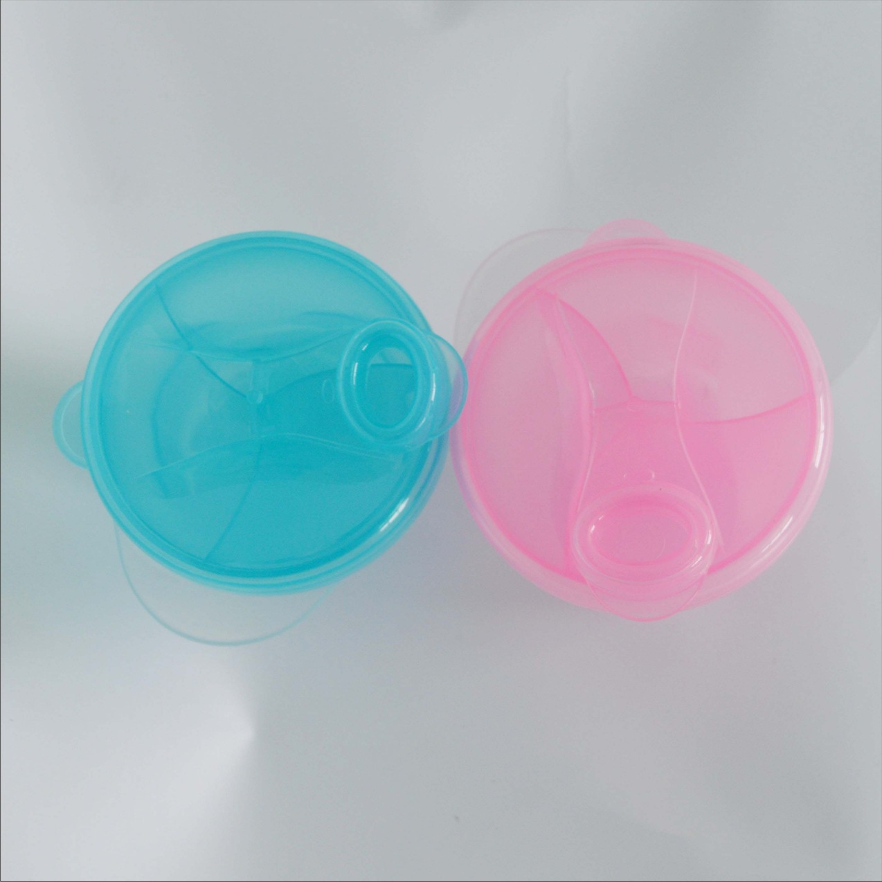 Rotating milk powder box baby milk powder box portable three-layer milk powder box storage box factory wholesale