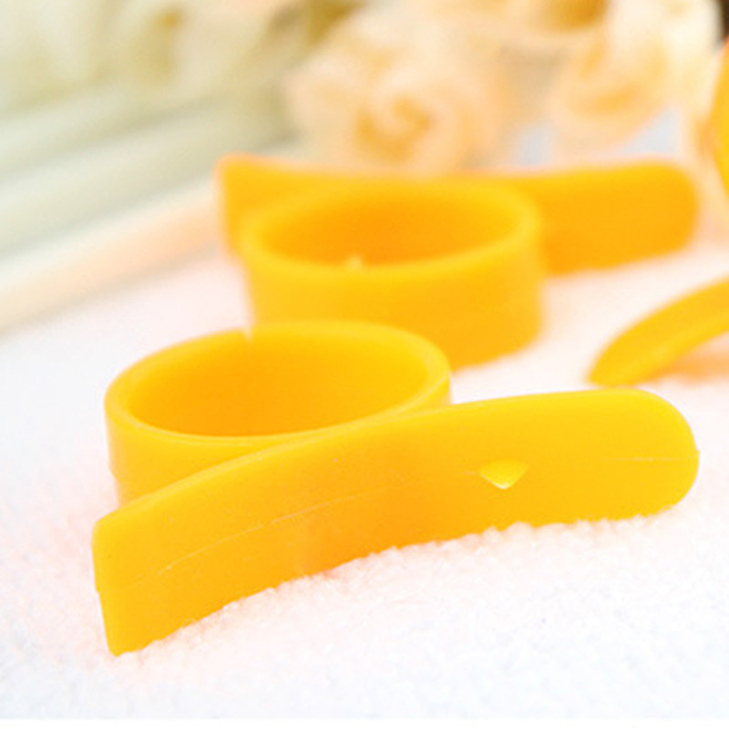 Factory Direct creative small gift practical [snail orange peeler] Orange opener peeler wholesale