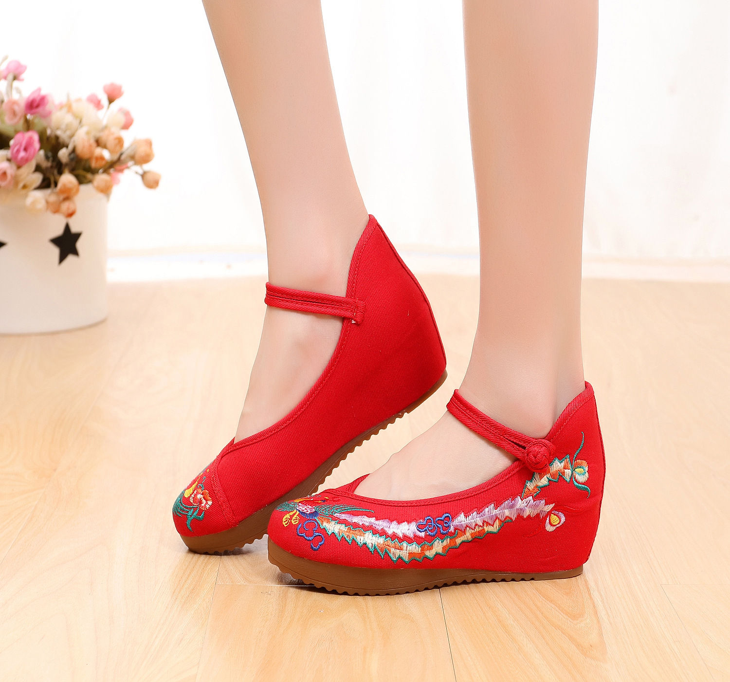 Big Color Phoenix Cloth Shoes Embroidered Shoes Single Shoes Square Dance Ethnic Style Wedding Shoes