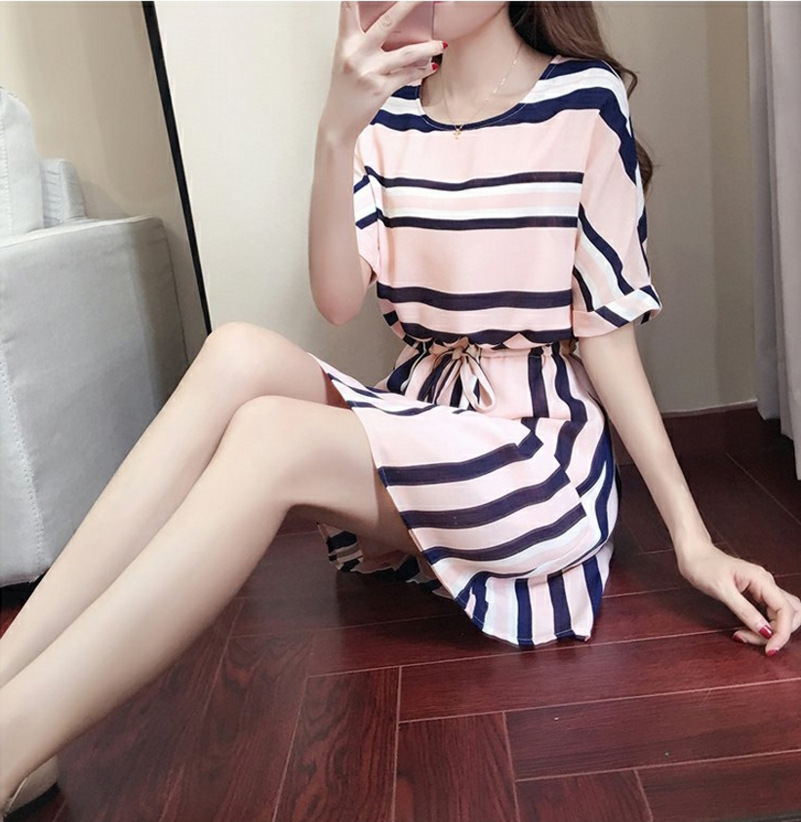 Wholesale 2019 summer new large size women's slimming dress short sleeve casual striped skirt a generation of hair