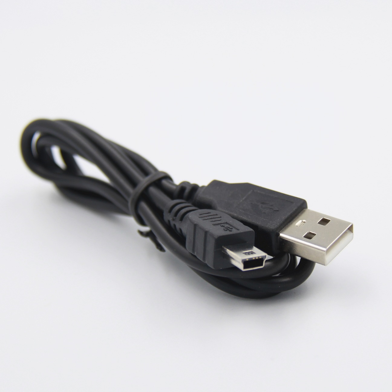 004 Shenzhen manufacturers have a large stock of type-c charging lines, C- port mobile phone data lines, matching lines