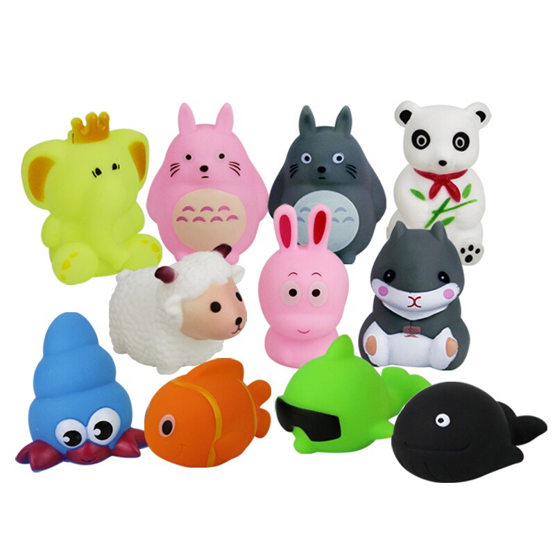Factory self-produced vinyl toy little yellow duck baby water toy Bath Children animal pinch sound toy