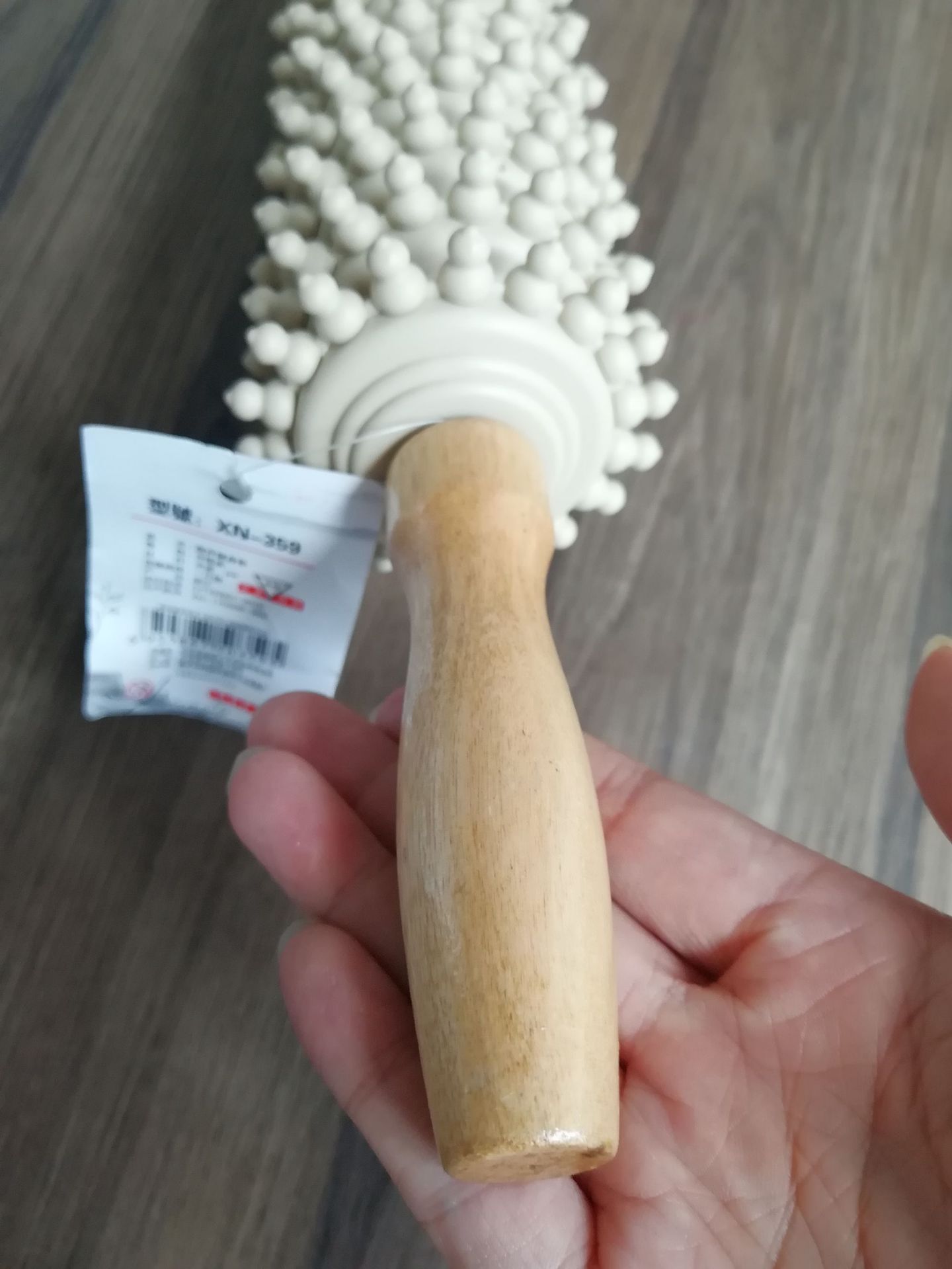 Wooden roller back pushing device nine-wheel manual cervical spine back rolling device yoga wheel muscle massager leg acupuncture point
