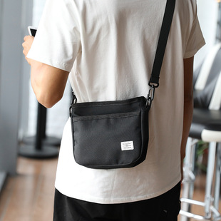 Factory Direct men's fashion brand shoulder bag Oxford cloth men's messenger bag casual messenger bag summer small bag