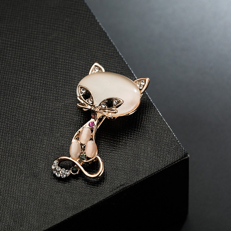 Blue Hao Japanese and Korean Fashion Trend Elegant Atmospheric Personalized Cat's Eye Stone Cute All-match Animal Kitten Brooch Accessories